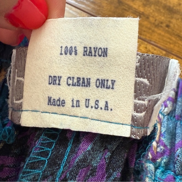 Vintage 80s Petite Sophisticate Pleated Bermuda Shorts Size Small Boho Whimsy - Picture 7 of 9